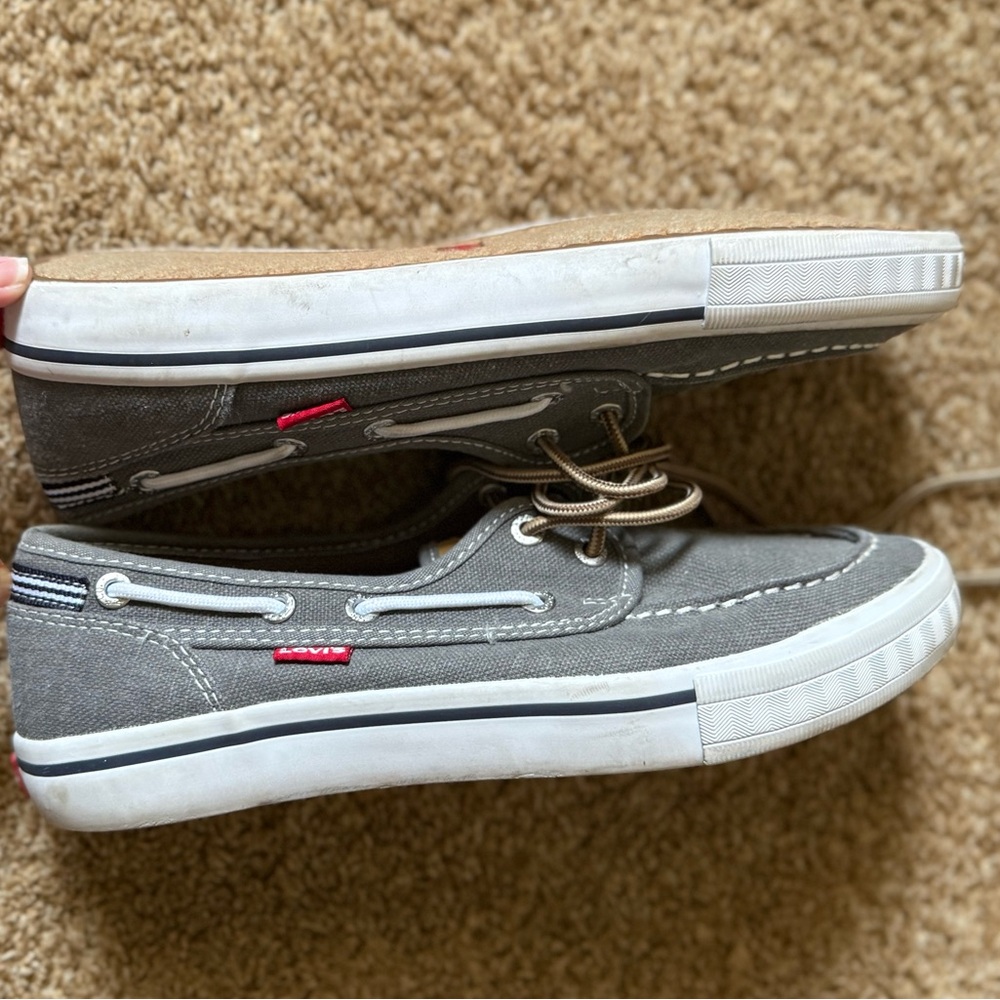 Levi's Gray Boat Shoes with Moccasin Design - Picture 3 of 5